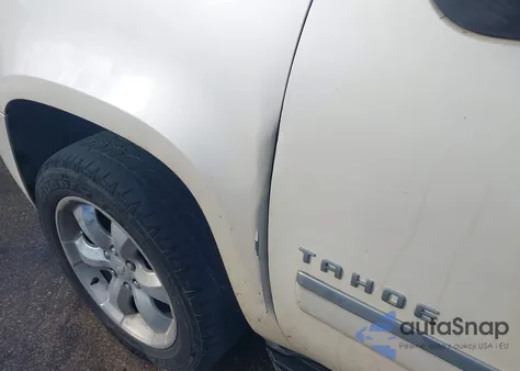 2010 Chevrolet Tahoe Ltz z USA, uszkodzony, nr VIN 1GNUCCE00AR100784